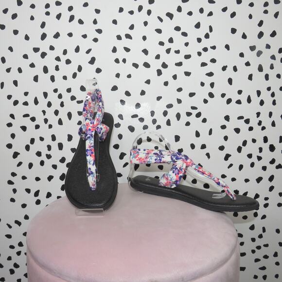 Sanuk Yoga Ella Floral Print Slingback Sandals - Picture 2 of 9
